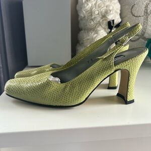 Elegant Green Slingback Heels